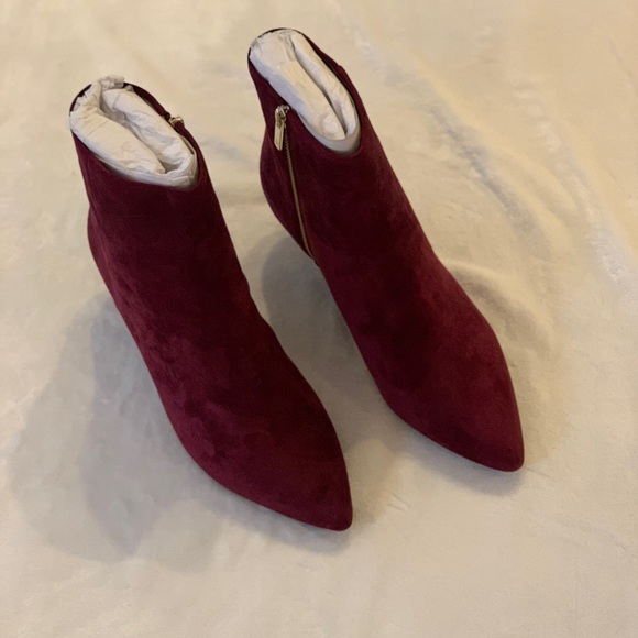 Taryn Rose "Nora Silky Suede" Fig (Purple Eggplant) Booties, Size 11! - Picture 3 of 9